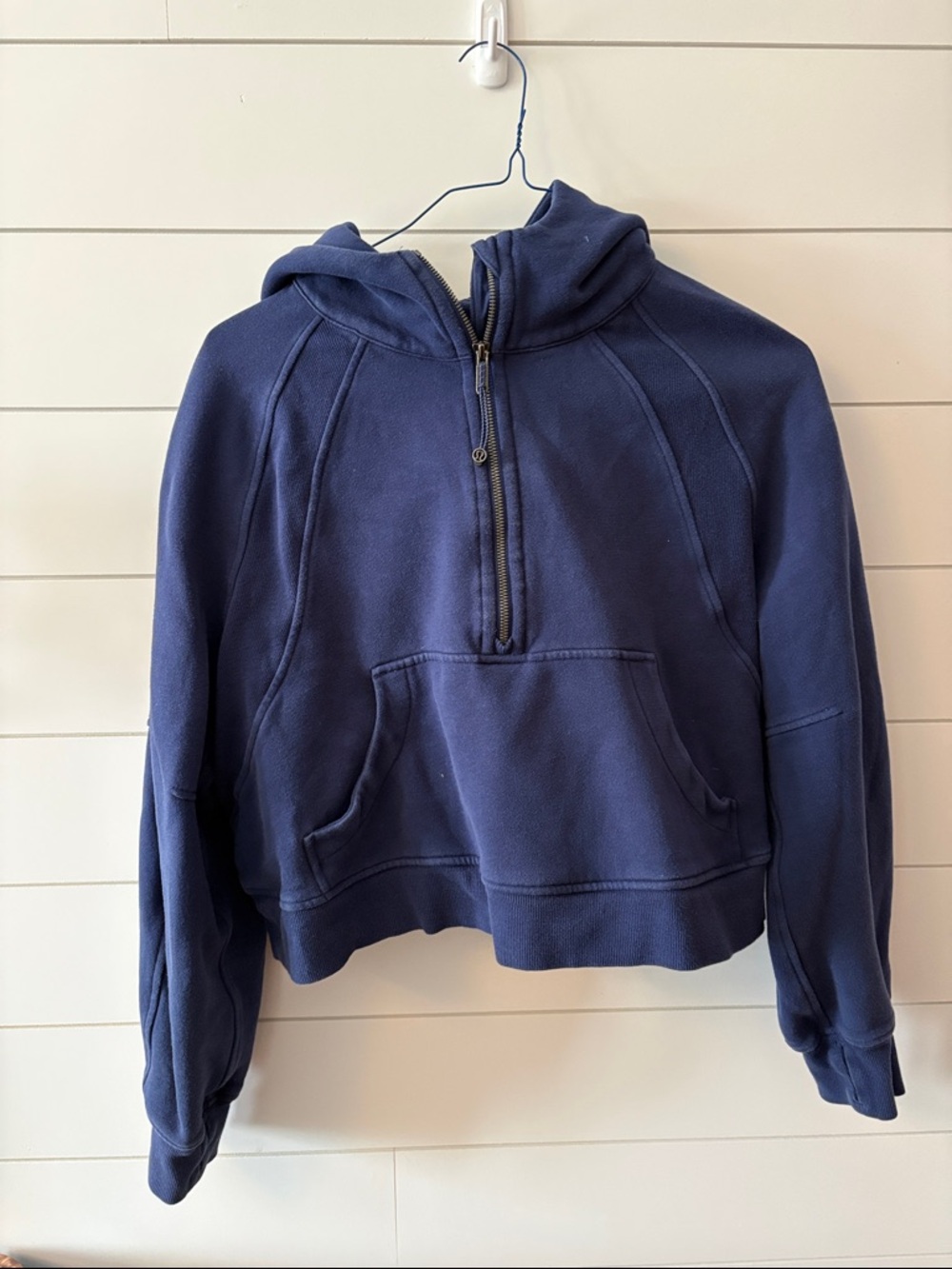 Lululemon navy scuba